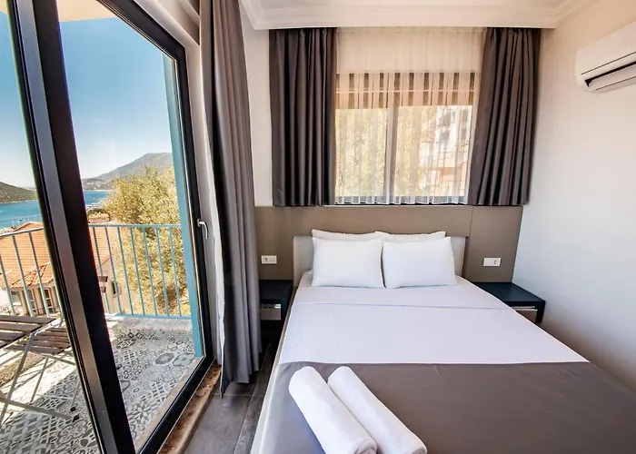 Granda Lambuka * Kaş